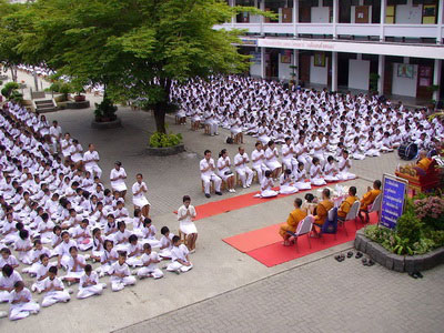 ฮือฮา! โรงเรียนต้นแบบศีลธรรมปลูกฝังธรรมะนักเรียน